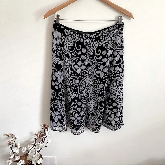 Emma James Flowy Floral Midi Skirt Size 14 Petite - Picture 1 of 5